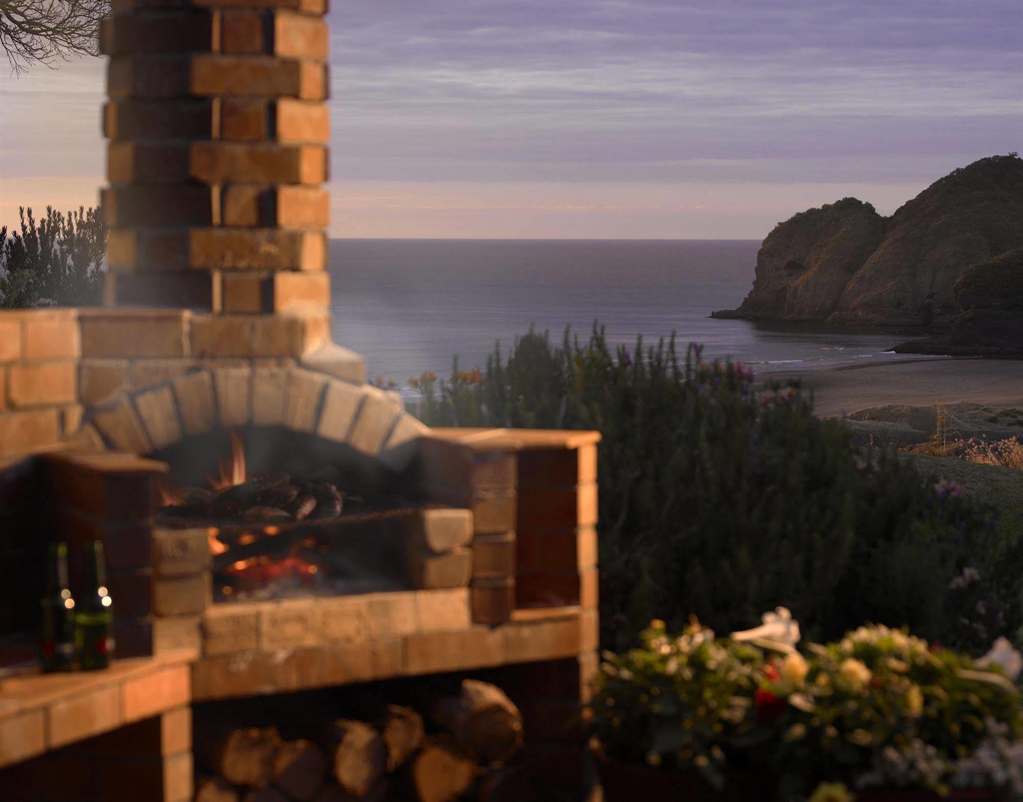 Bethells Beach Cottages Екстериор снимка