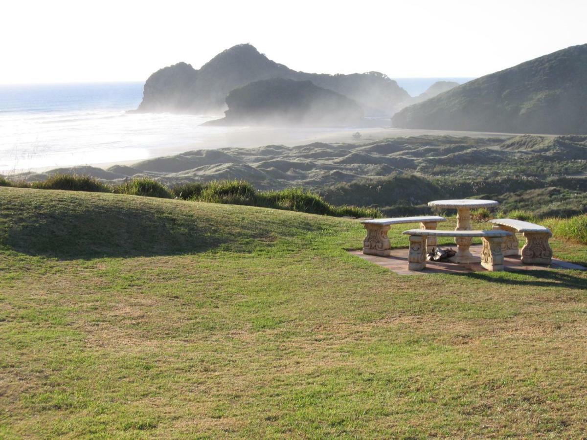 Bethells Beach Cottages Екстериор снимка